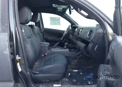 2019 Toyota Tacoma Trd Sport z USA, uszkodzony, nr VIN 3TMCZ5AN4KM201457